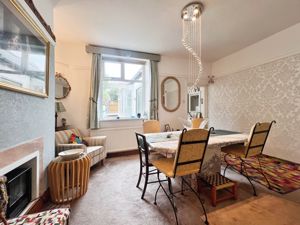 Dining Room - click for photo gallery